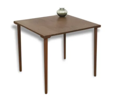 Minimalistic 60s danish - and table