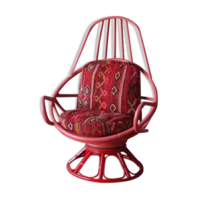 Fauteuil vintage années 70 restauré avec coussins marocains sur mesure, fauteuil rose et rouge