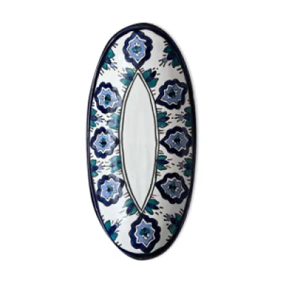 Plat ovale en porcelaine - motifs