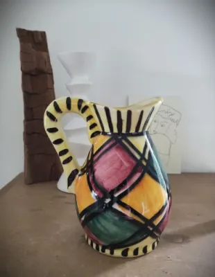 Pichet / vase de Gishlaine Beliou pour Vallauris