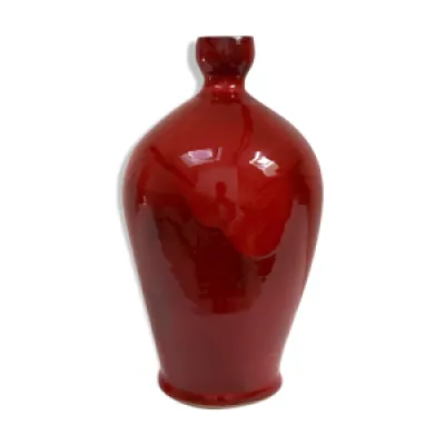 vase en terre cuite rouge