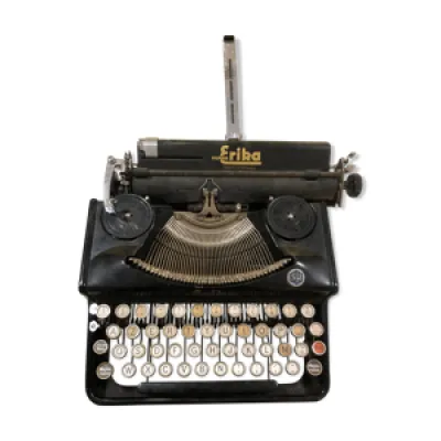Machine à écrire Erika
