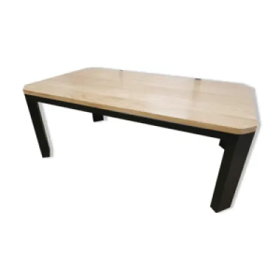 Table basse en acier - bois
