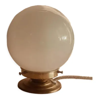 Lampe à poser globe - blanc opaline
