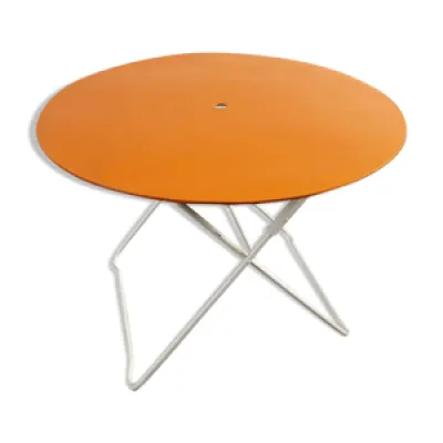 Table pliante en métal - orange