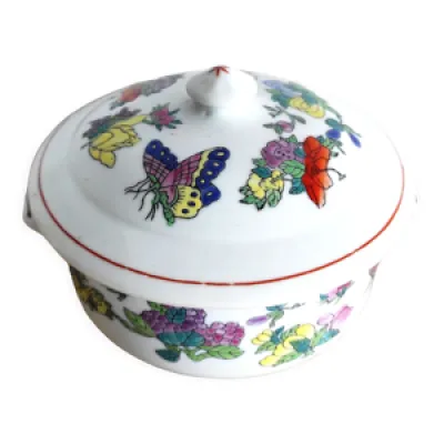 Pot chinois en porcelaine