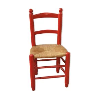 Chaise paillée rouge