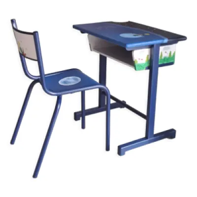 bureau et chaise d'écolier