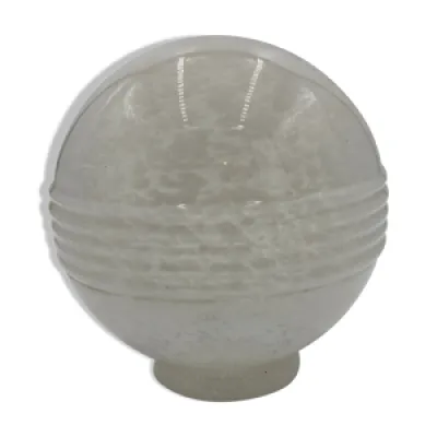 Globe blanc en verre