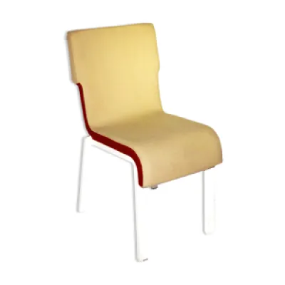 Chaise contemporaine - tissu blanc