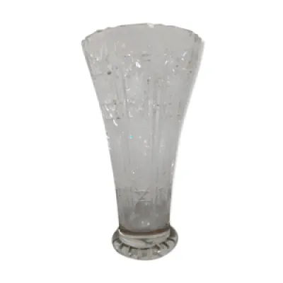 vase en cristal sculpté