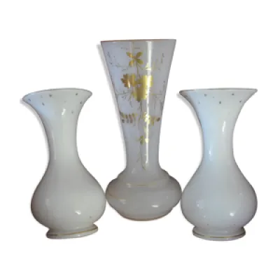 3  vases opaline signés