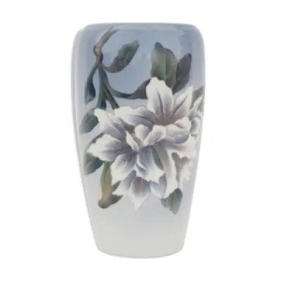 Vase en porcelaine de - royal