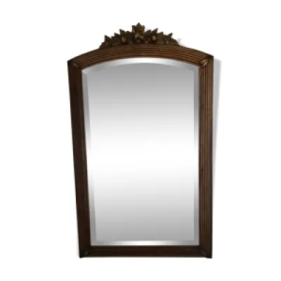 miroir avec ornement