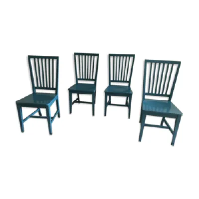 chaises en bois bleu