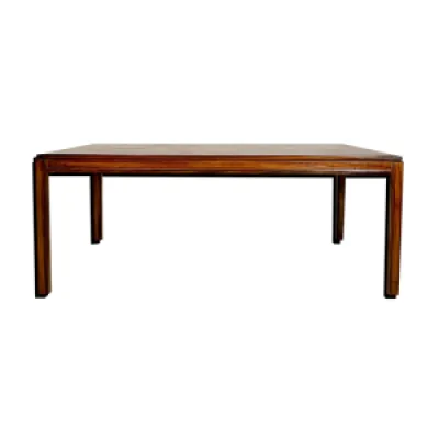 Table basse conçue par - cado palissandre