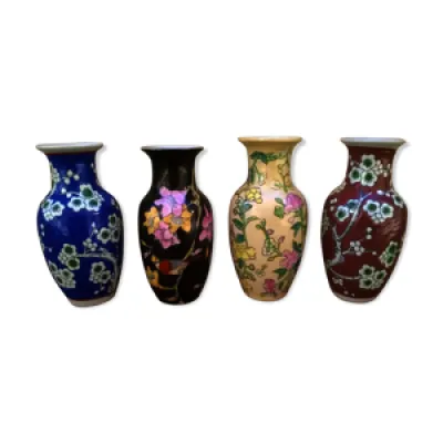 Série de vases asiatiques
