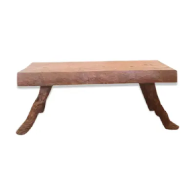 Table basse en bois brut - tropical