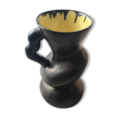 Vase en céramique vers