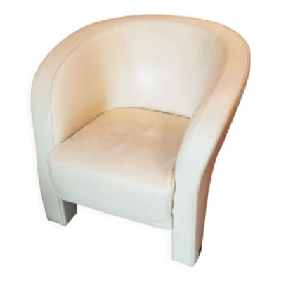 fauteuil en cuir ivoire