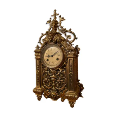 horloge ancienne dorée