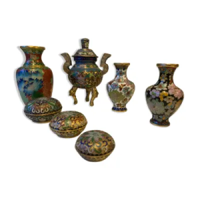 Lot de vases en bronze - emaux