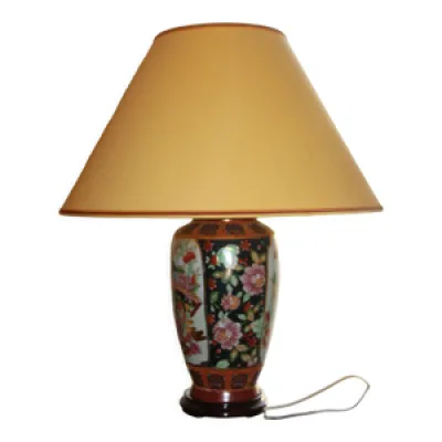 Lampe de table en porcelaine - motif floral