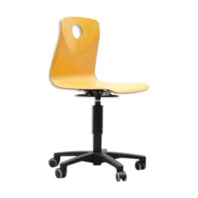 chaise de bureau à roulettes - jaune