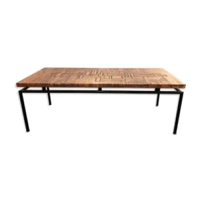 Table basse moderniste - cuivre