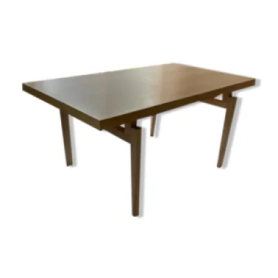 Table Artelano