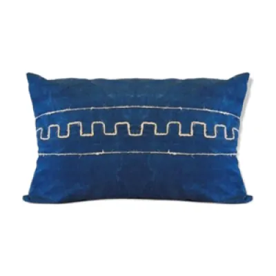 Coussin a motif grec - tie and dye