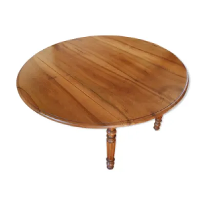 table ronde en bois massif