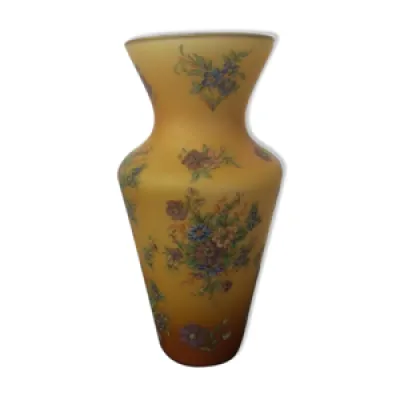 vase en opaline décor