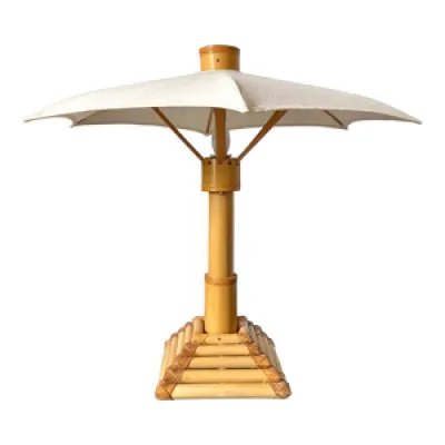 Lampe en bambou parasol