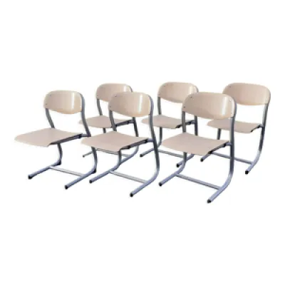 chaises d'école