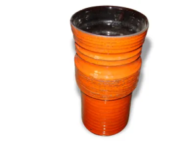Vase tube orange vers
