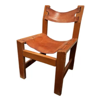 fauteuil en bois et cuir