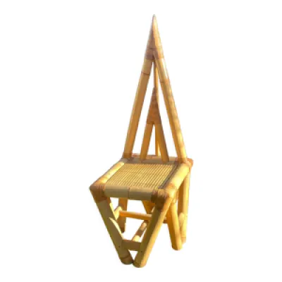 chaise triangle design
