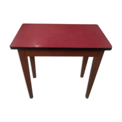 Table d’appoint en - formica rouge