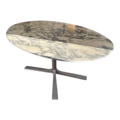 table marbre 110x160 - rochebobois