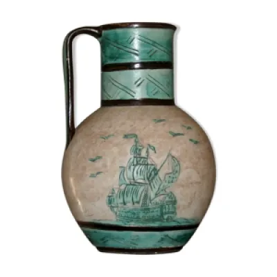 Vase en céramique avec - voilier