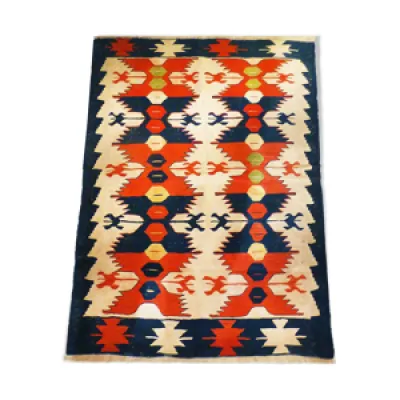 tapis kilim persan fait