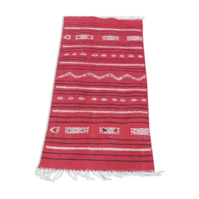 Tapis kilim rouge fait - traditionnel