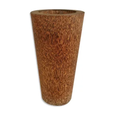 Vase en bois de palmier