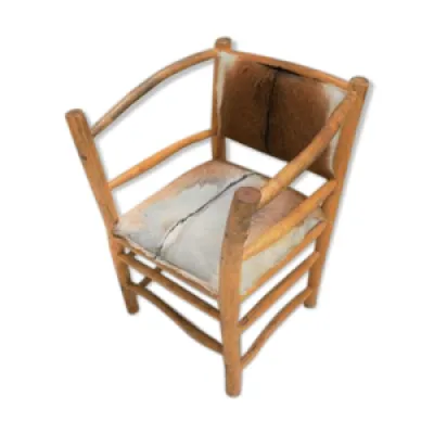 fauteuil brutaliste en - bois naturel