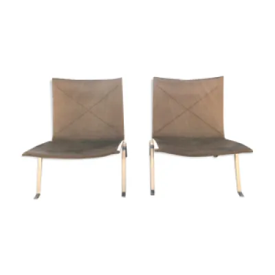 pair of chairs by Poul - 1960