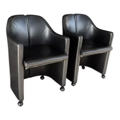 Paire de fauteuils S142 - cuir
