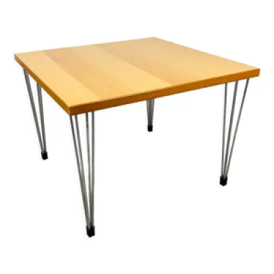 Table basse danoise pin - bois pieds
