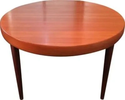 Belle table ronde à - teck scandinave