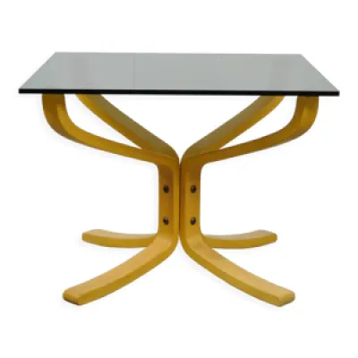Table basse en bois courbé